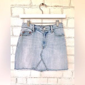 GAP Light Wash Denim Skirt, Size 25
